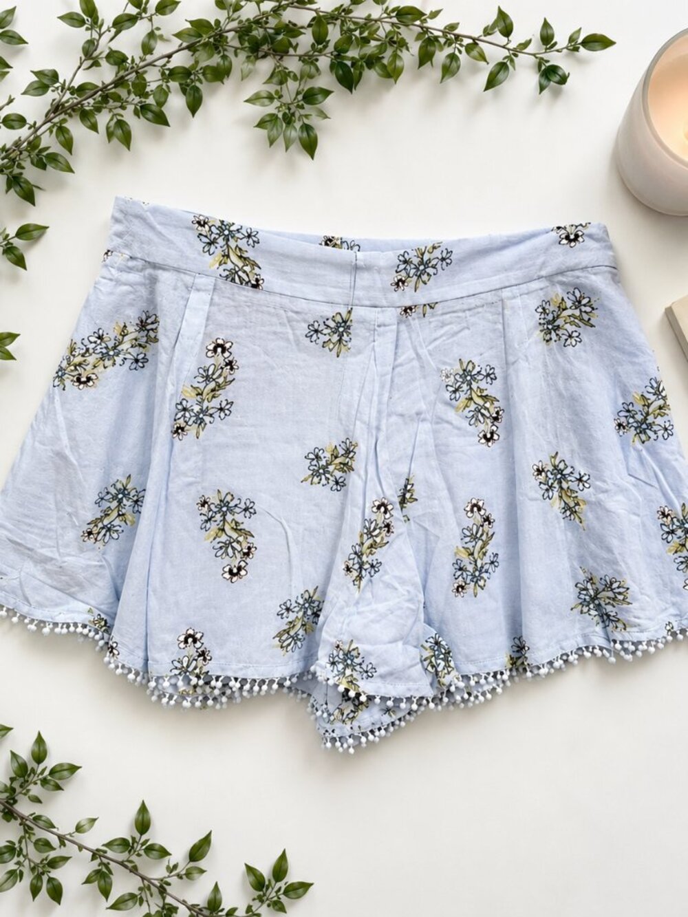 NWT En Crème Floral Pom Trim Shorts | Size M & L | Lightweight Summer Boho